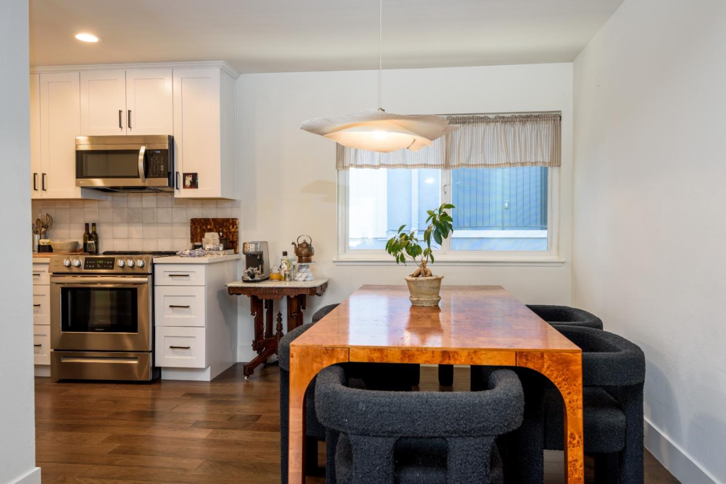 1437 Floribunda Avenue