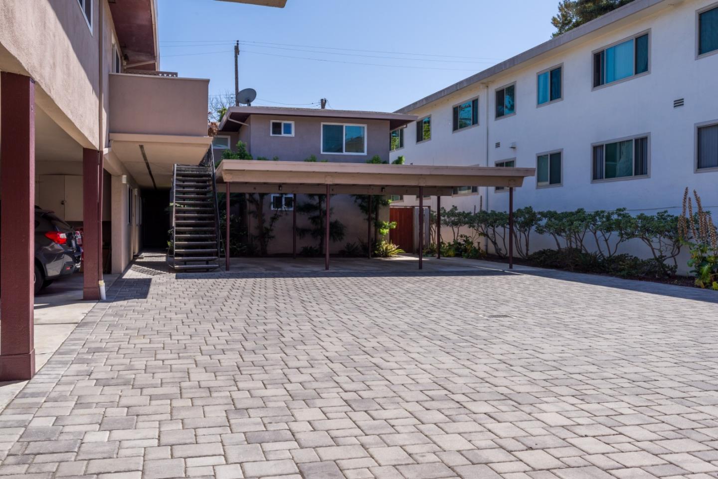 1437 Floribunda Avenue