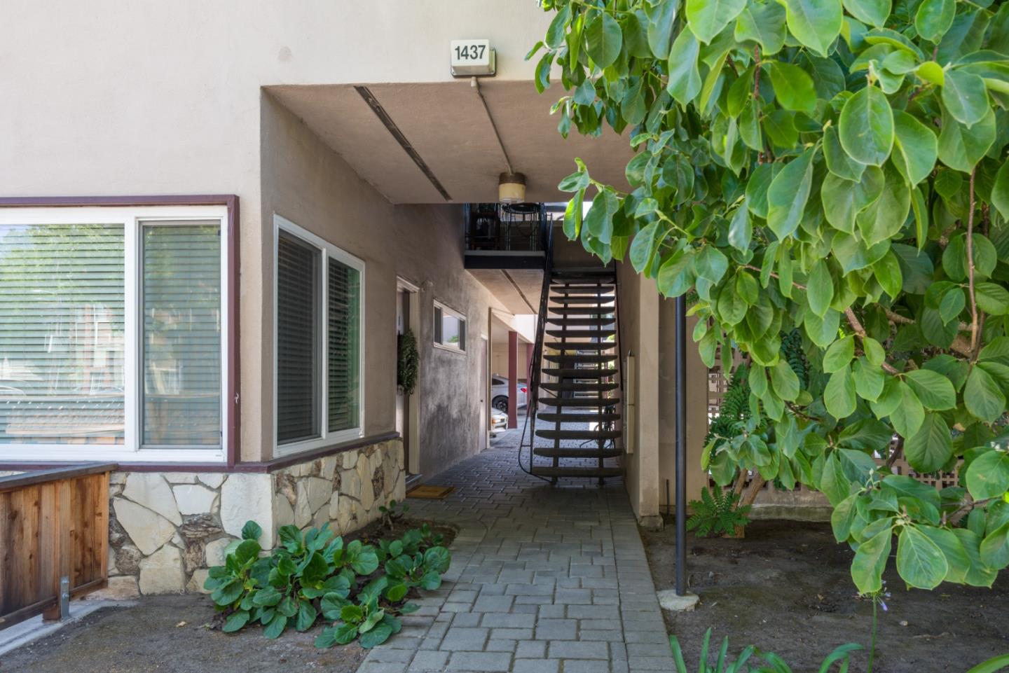 1437 Floribunda Avenue