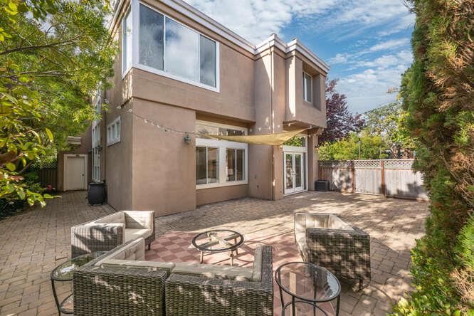 816 Corriente Point Drive