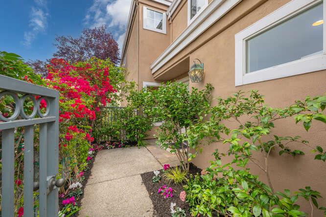 816 Corriente Point Drive