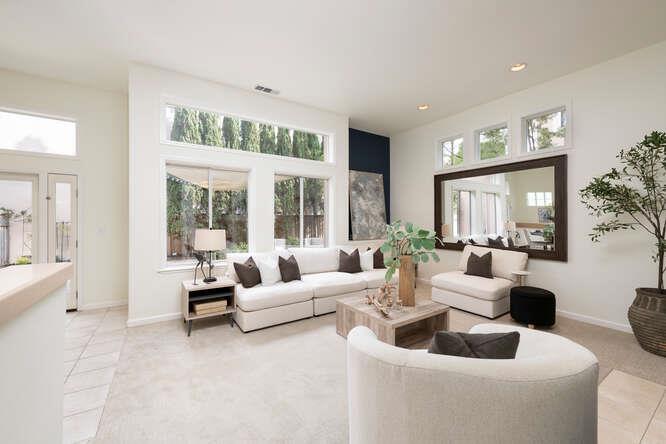 816 Corriente Point Drive