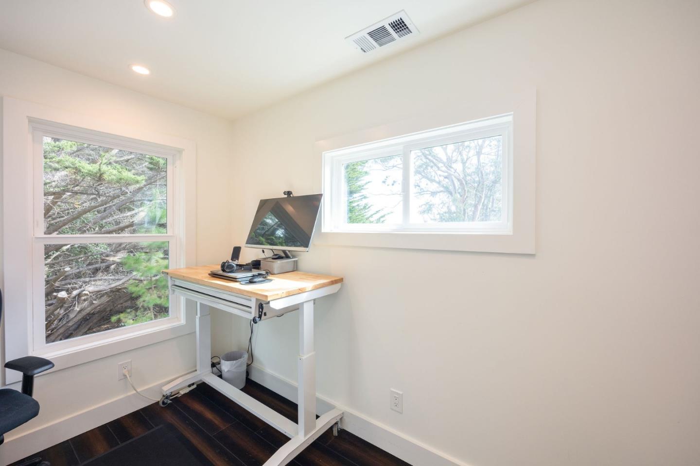 655 Vue De Mer Avenue