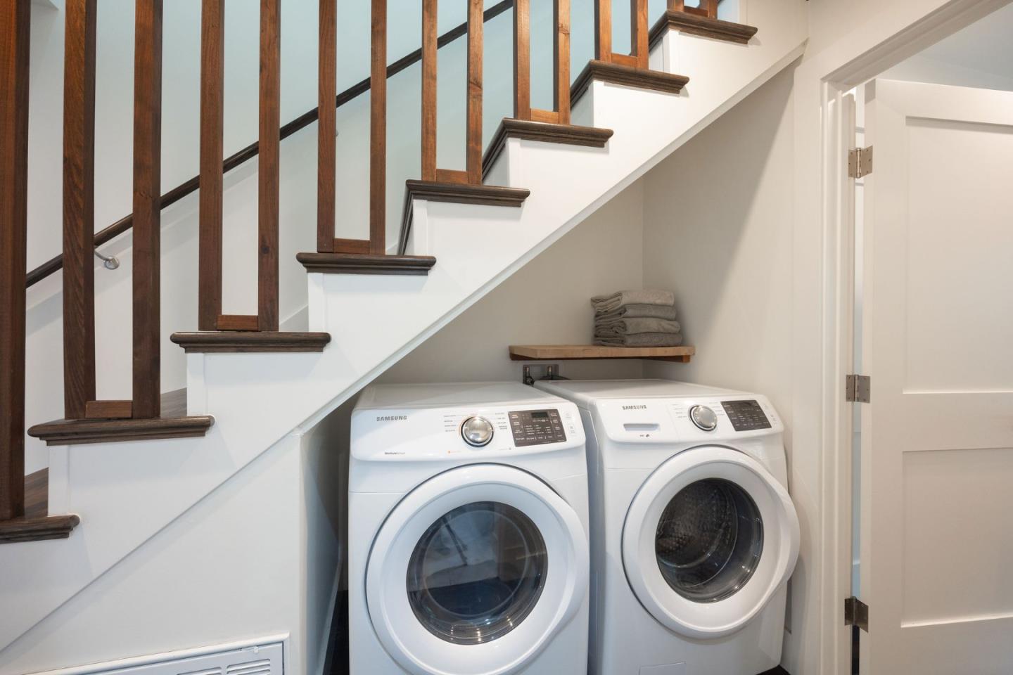 655 Vue De Mer Avenue