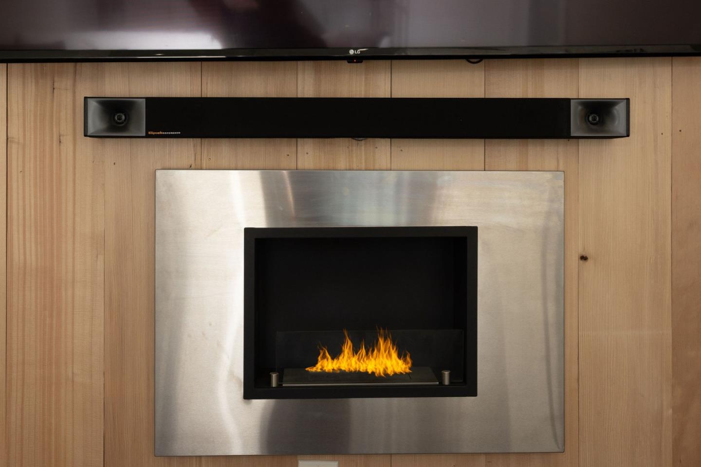 655 Vue De Mer Avenue