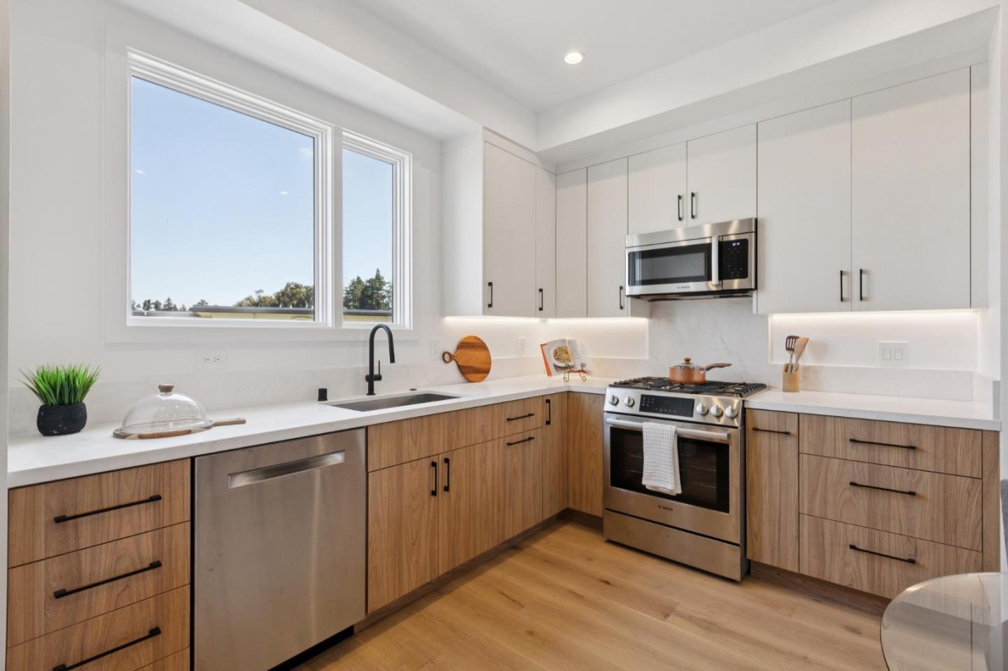 1433 Floribunda Avenue 5