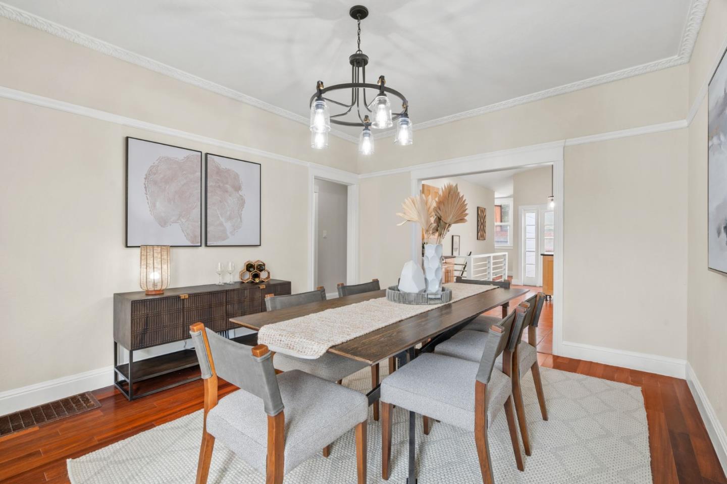 207 Edinburgh Street