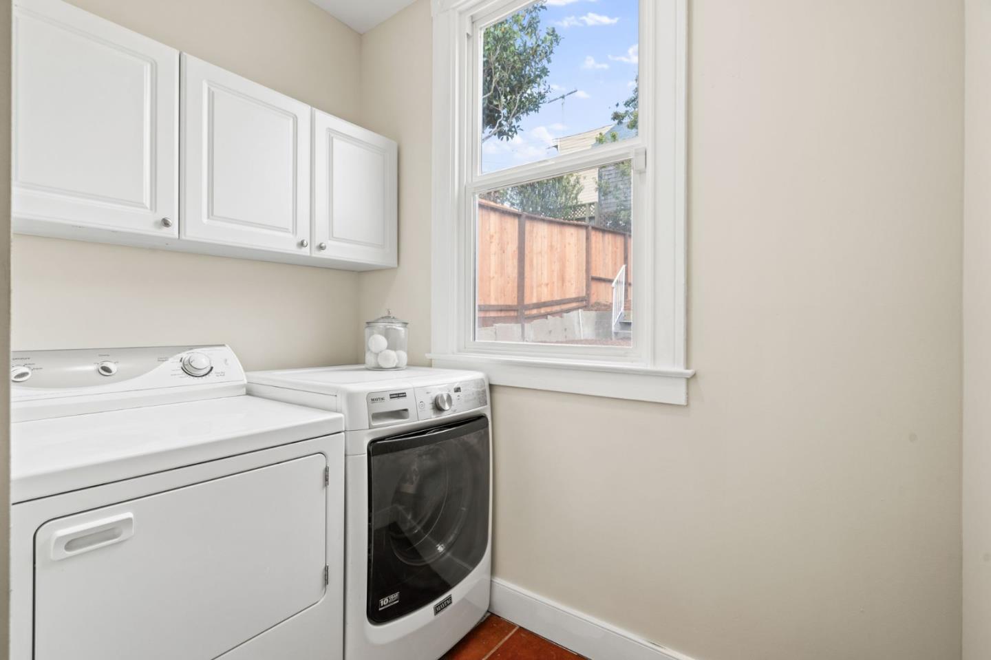 207 Edinburgh Street