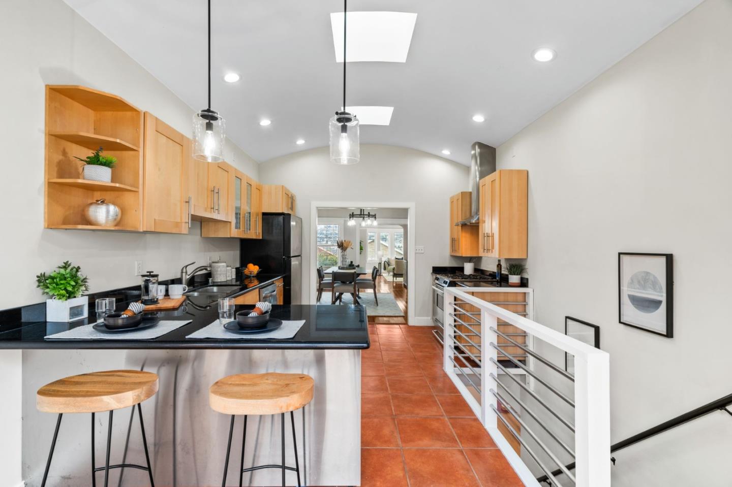 207 Edinburgh Street