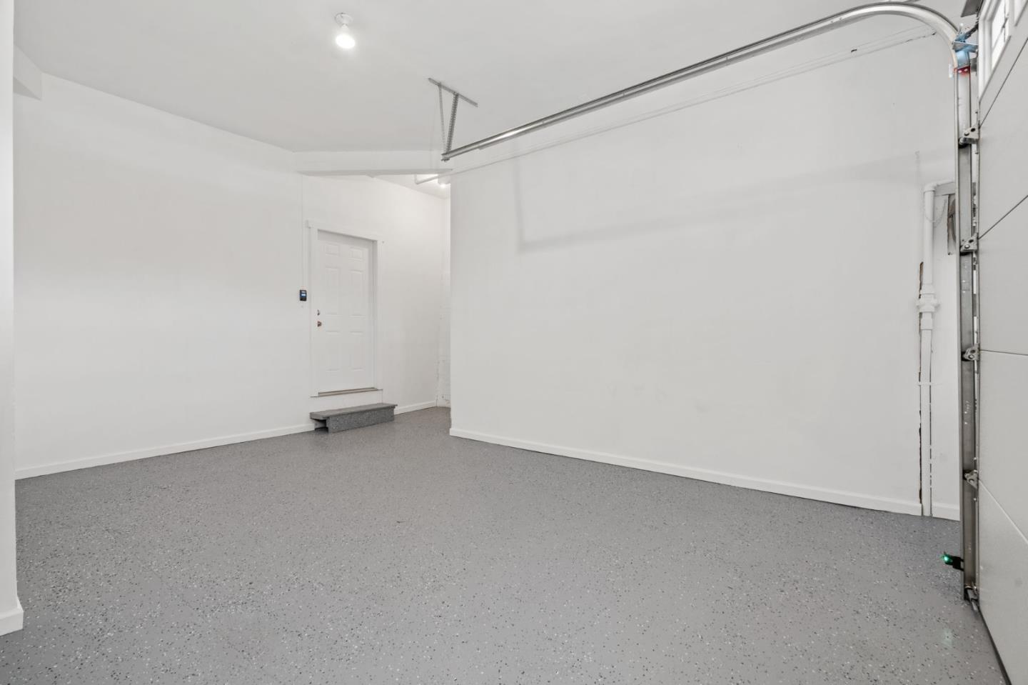 207 Edinburgh Street