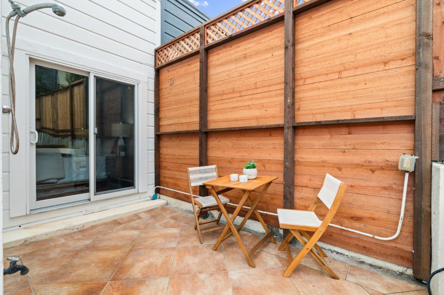 207 Edinburgh Street