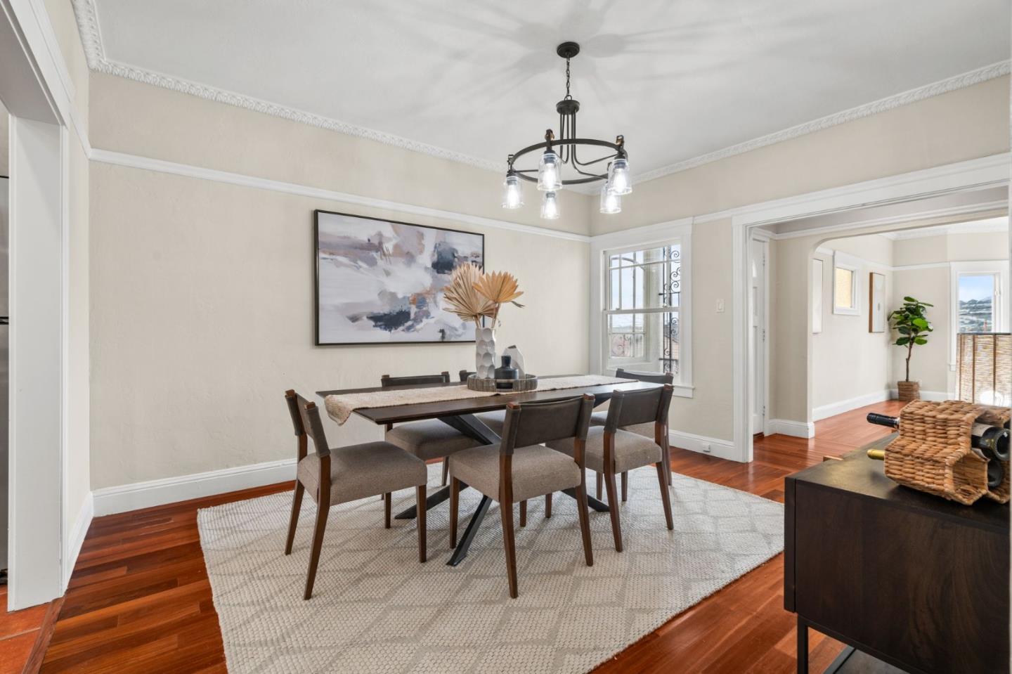 207 Edinburgh Street