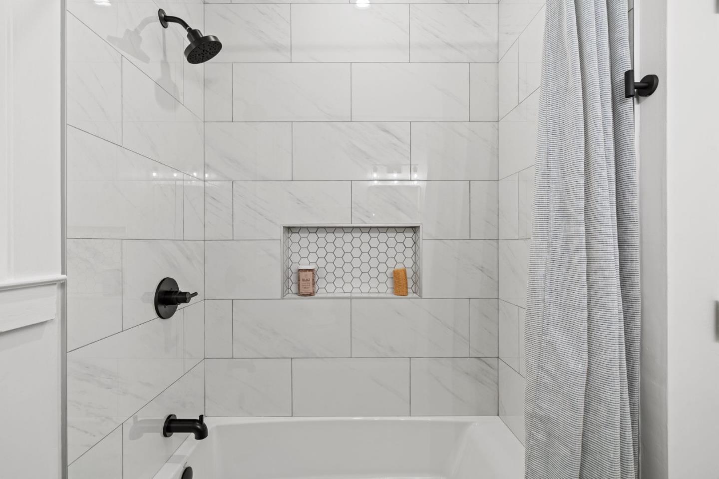 207 Edinburgh Street