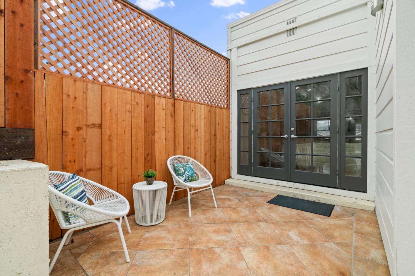 207 Edinburgh Street