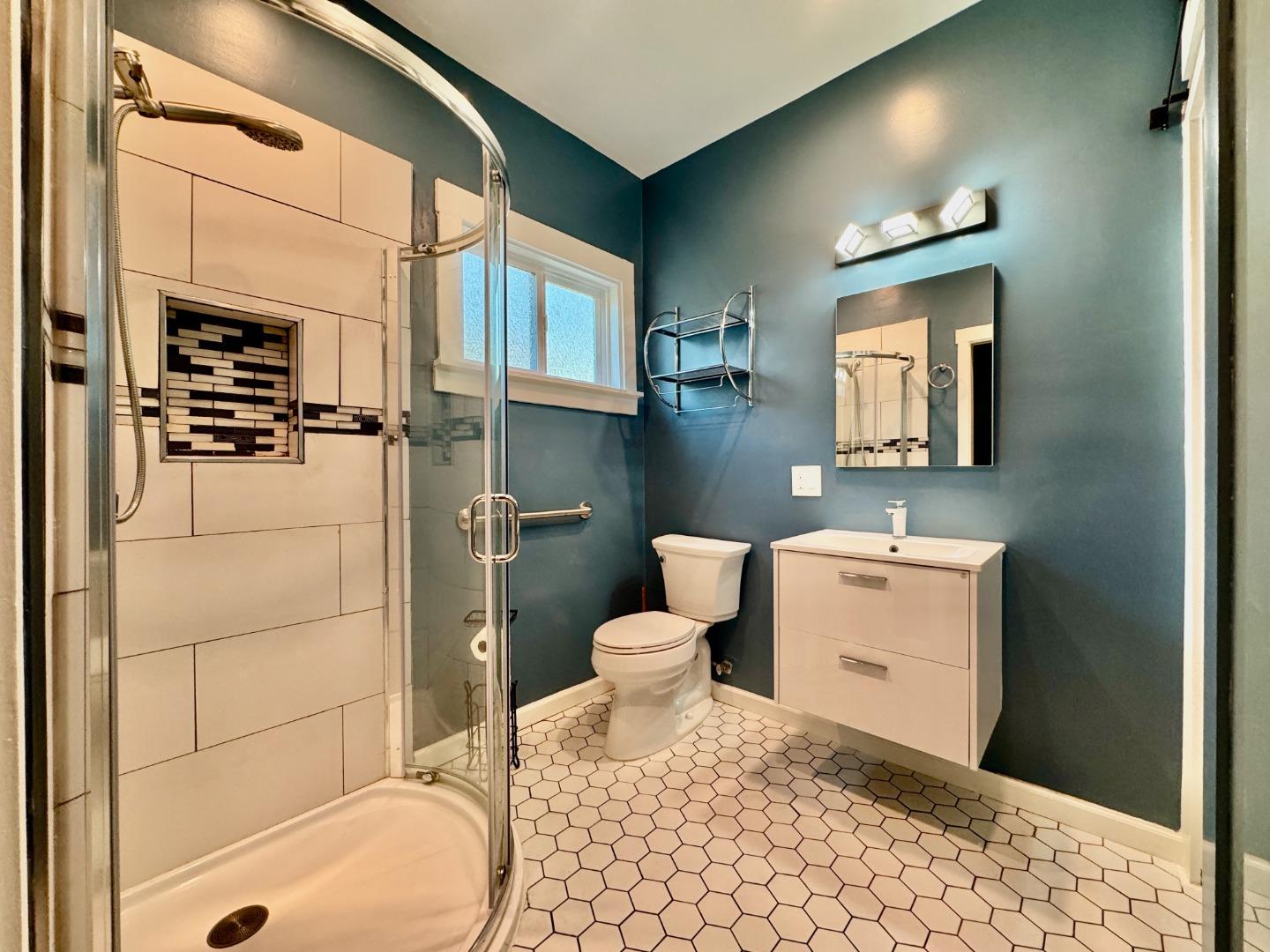 809 Bayswater Avenue