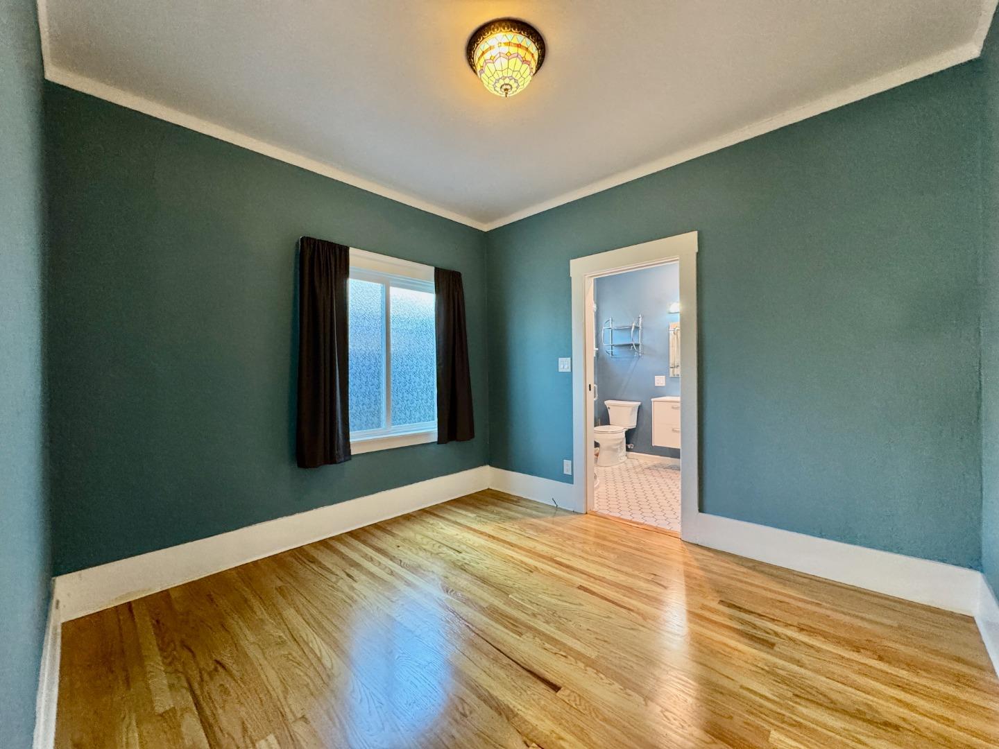 809 Bayswater Avenue