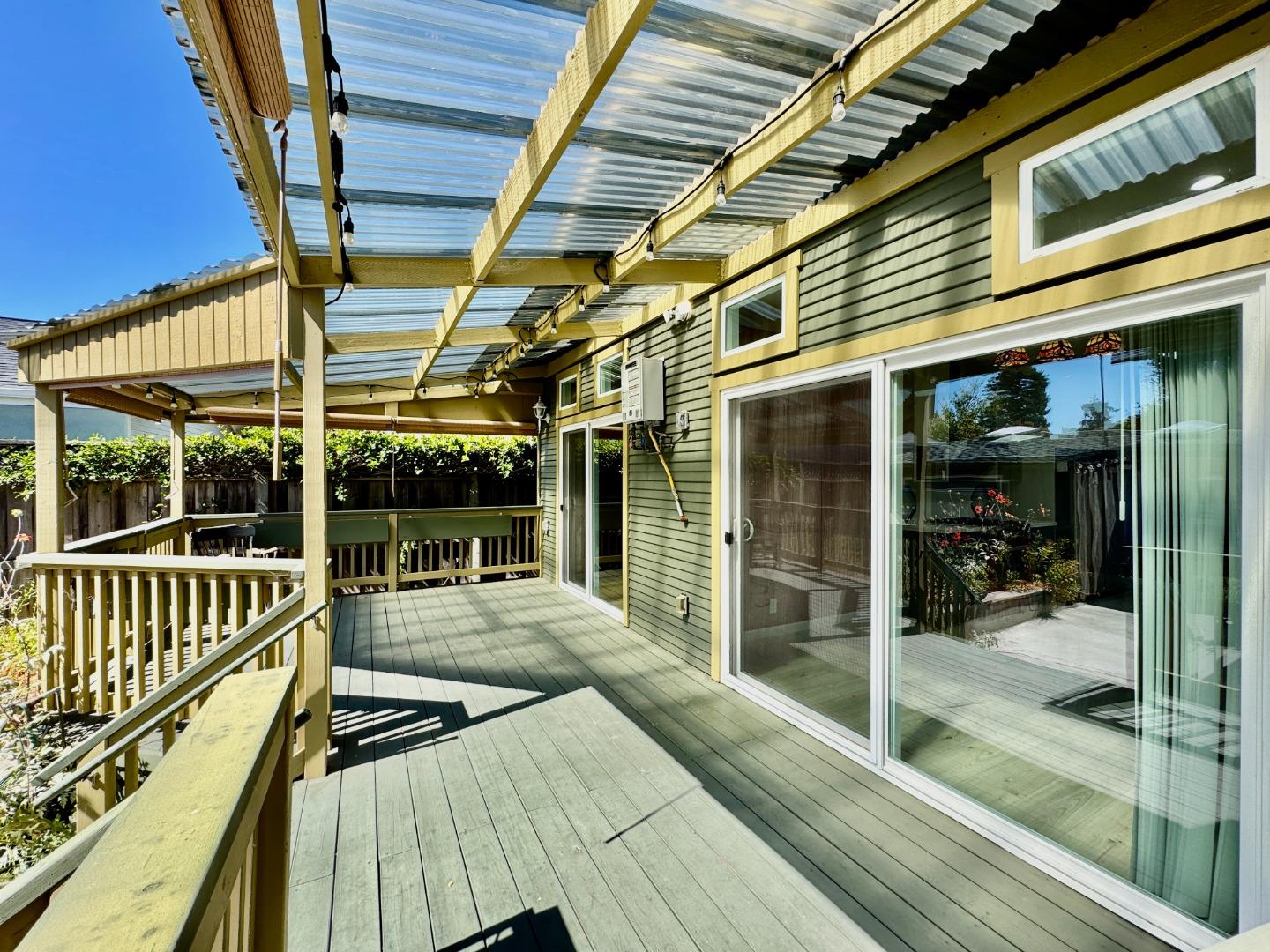 809 Bayswater Avenue