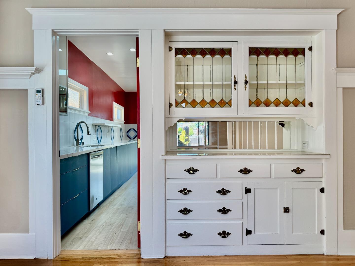 809 Bayswater Avenue