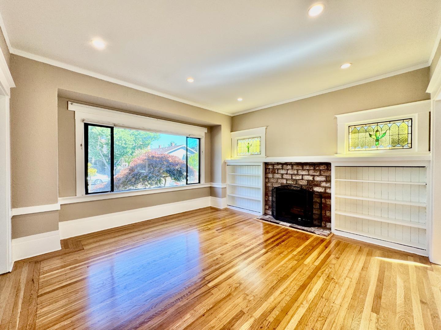 809 Bayswater Avenue