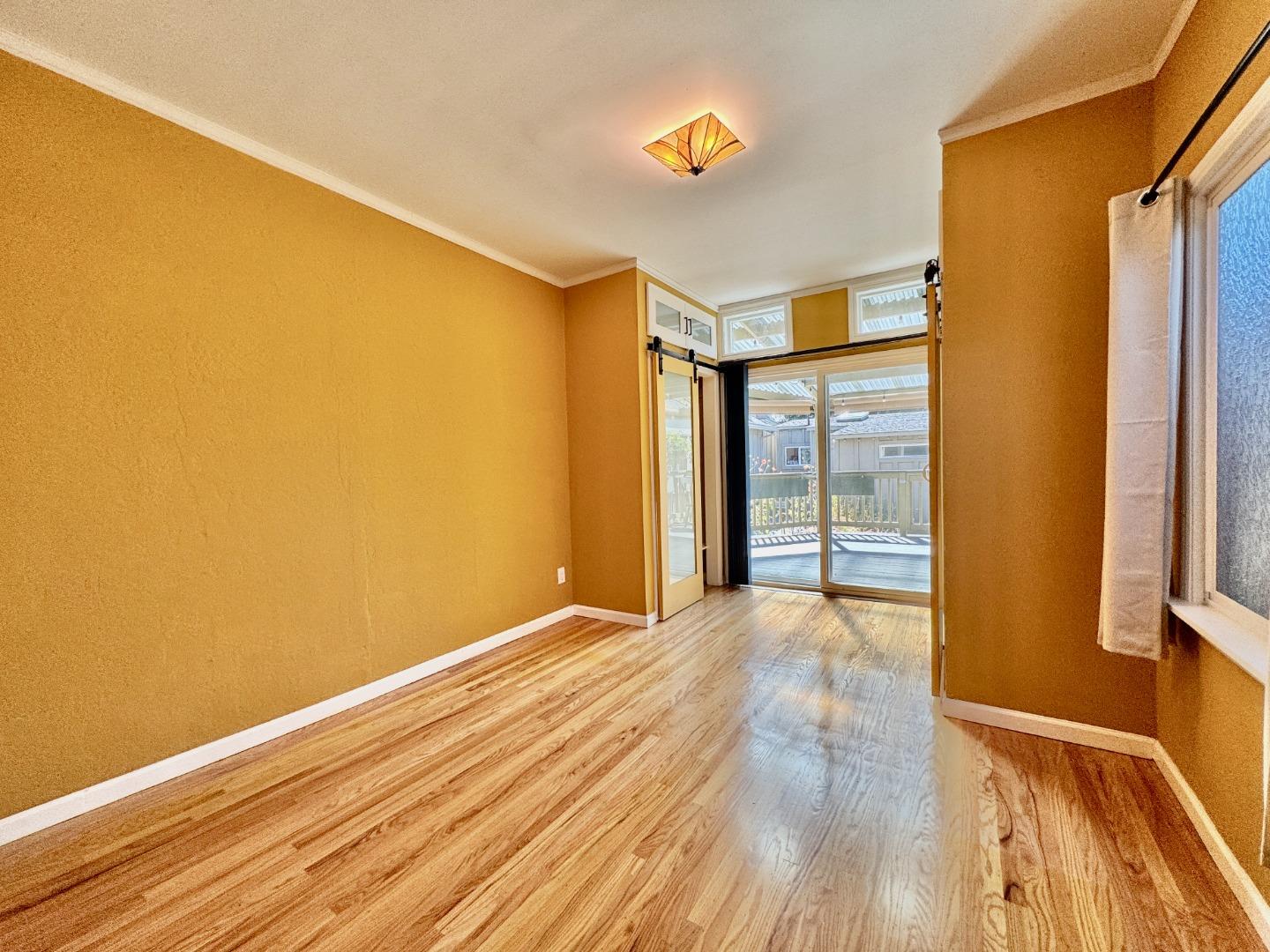 809 Bayswater Avenue