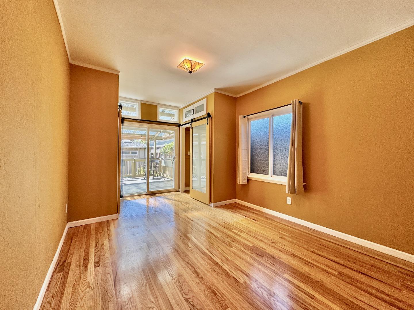 809 Bayswater Avenue