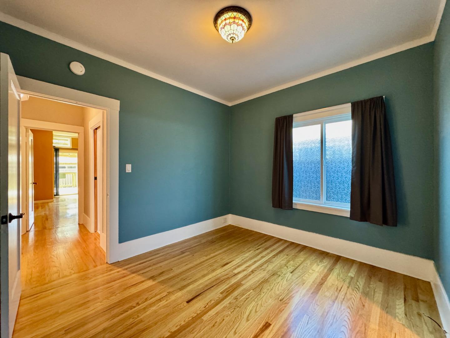 809 Bayswater Avenue