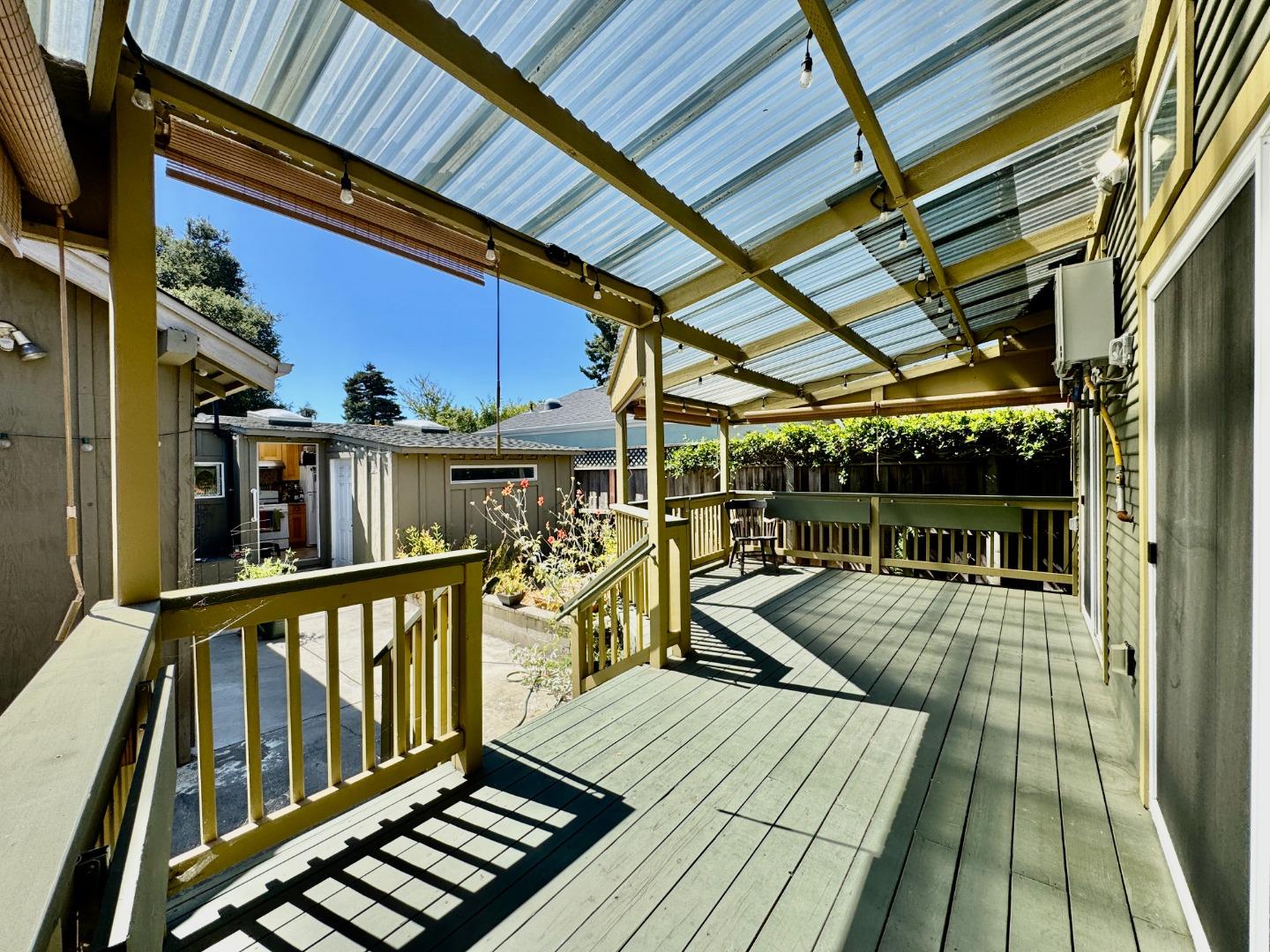 809 Bayswater Avenue