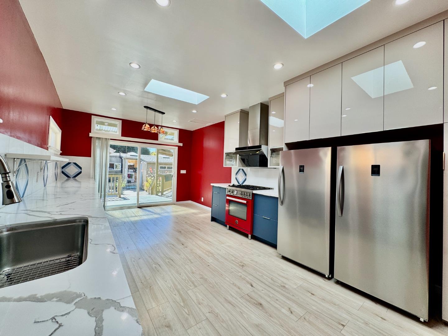 809 Bayswater Avenue