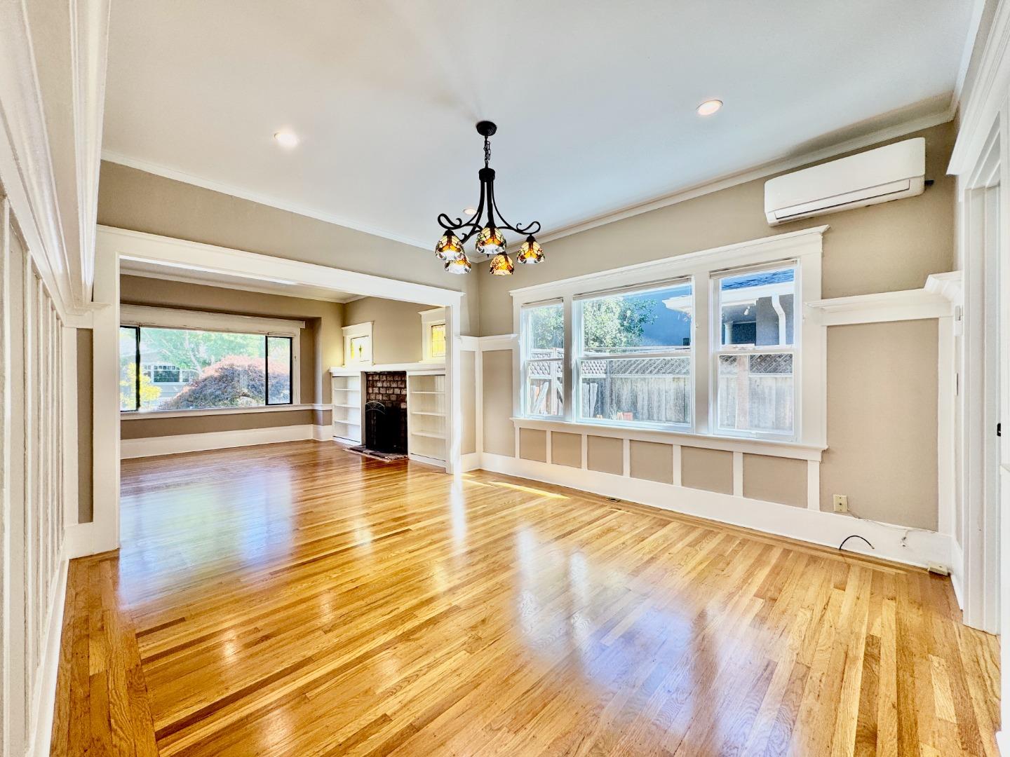 809 Bayswater Avenue