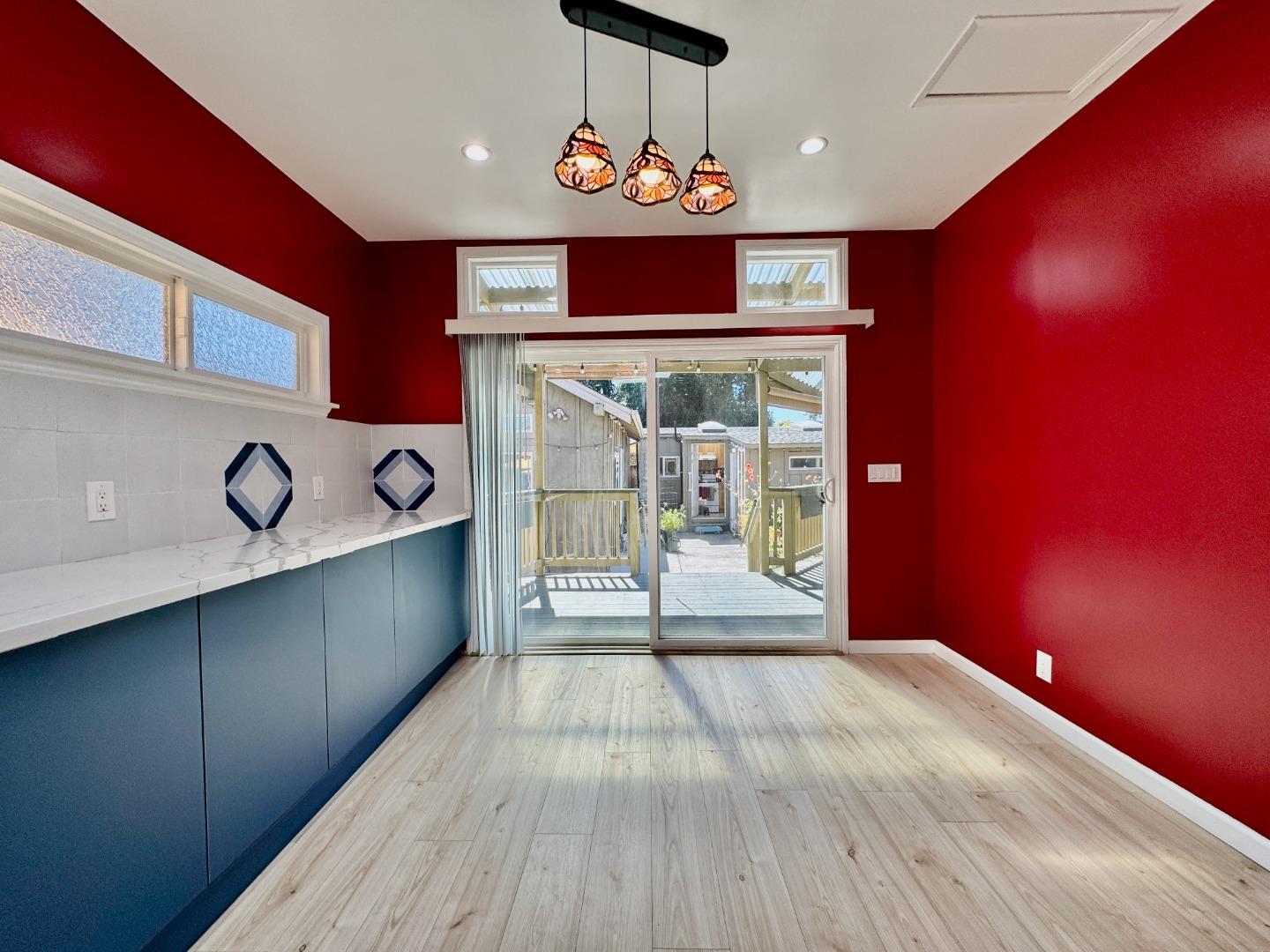 809 Bayswater Avenue