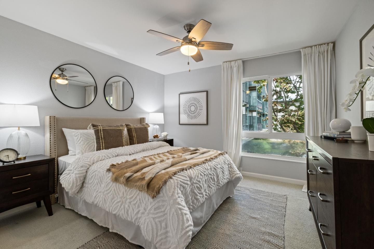 833 North Humboldt Street 314