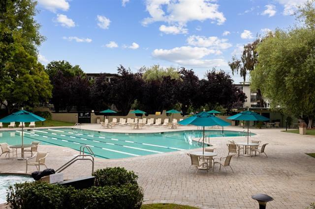 833 North Humboldt Street 314