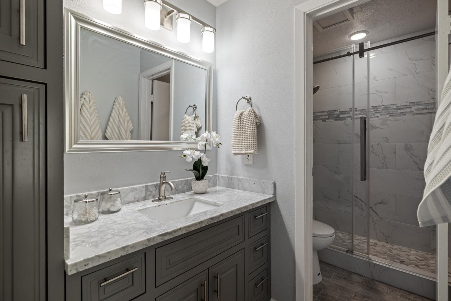 833 North Humboldt Street 314