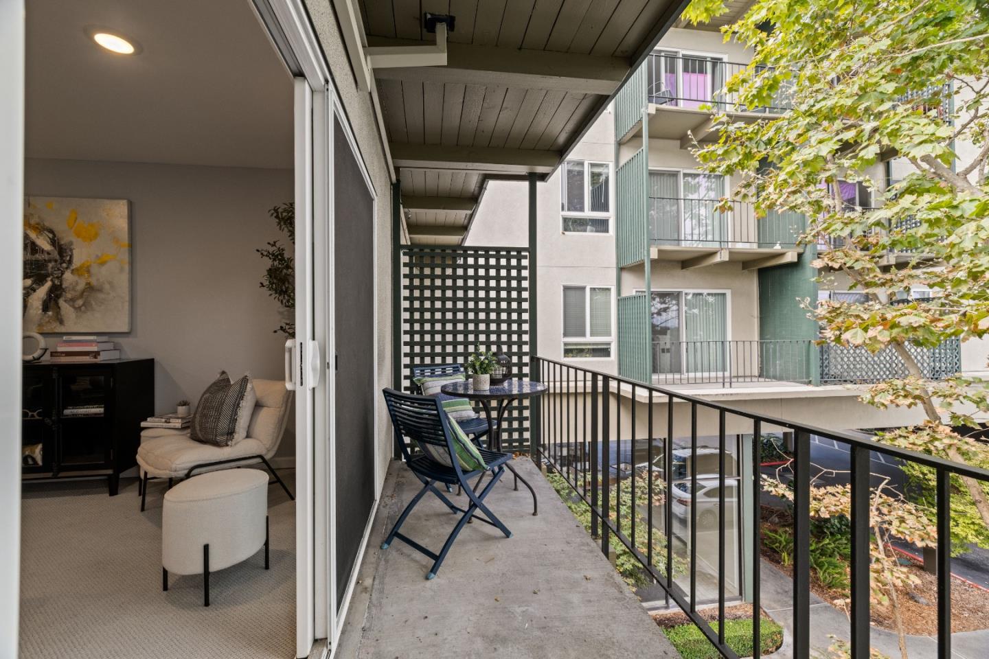 833 North Humboldt Street 314