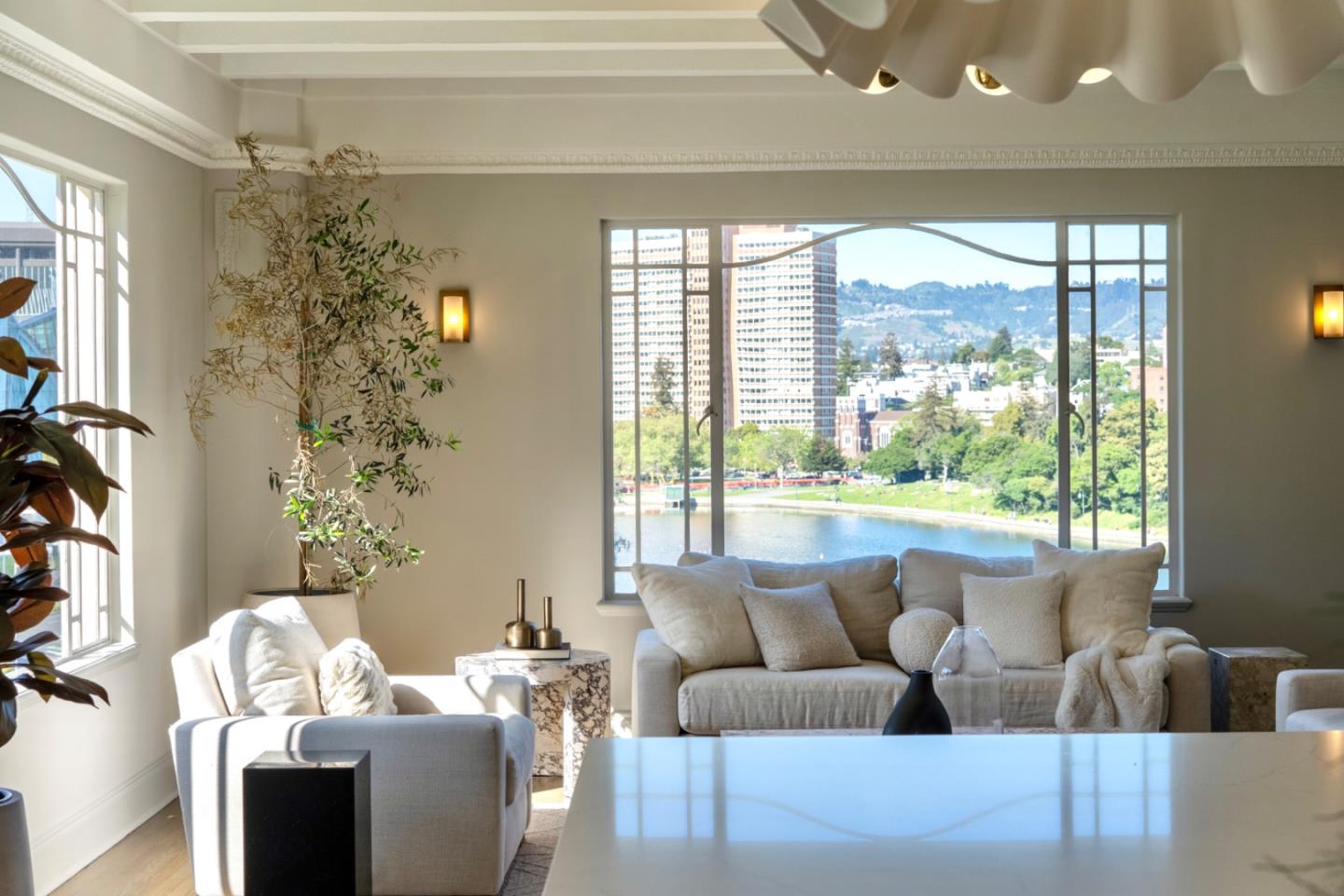 244 Lakeside Drive 10