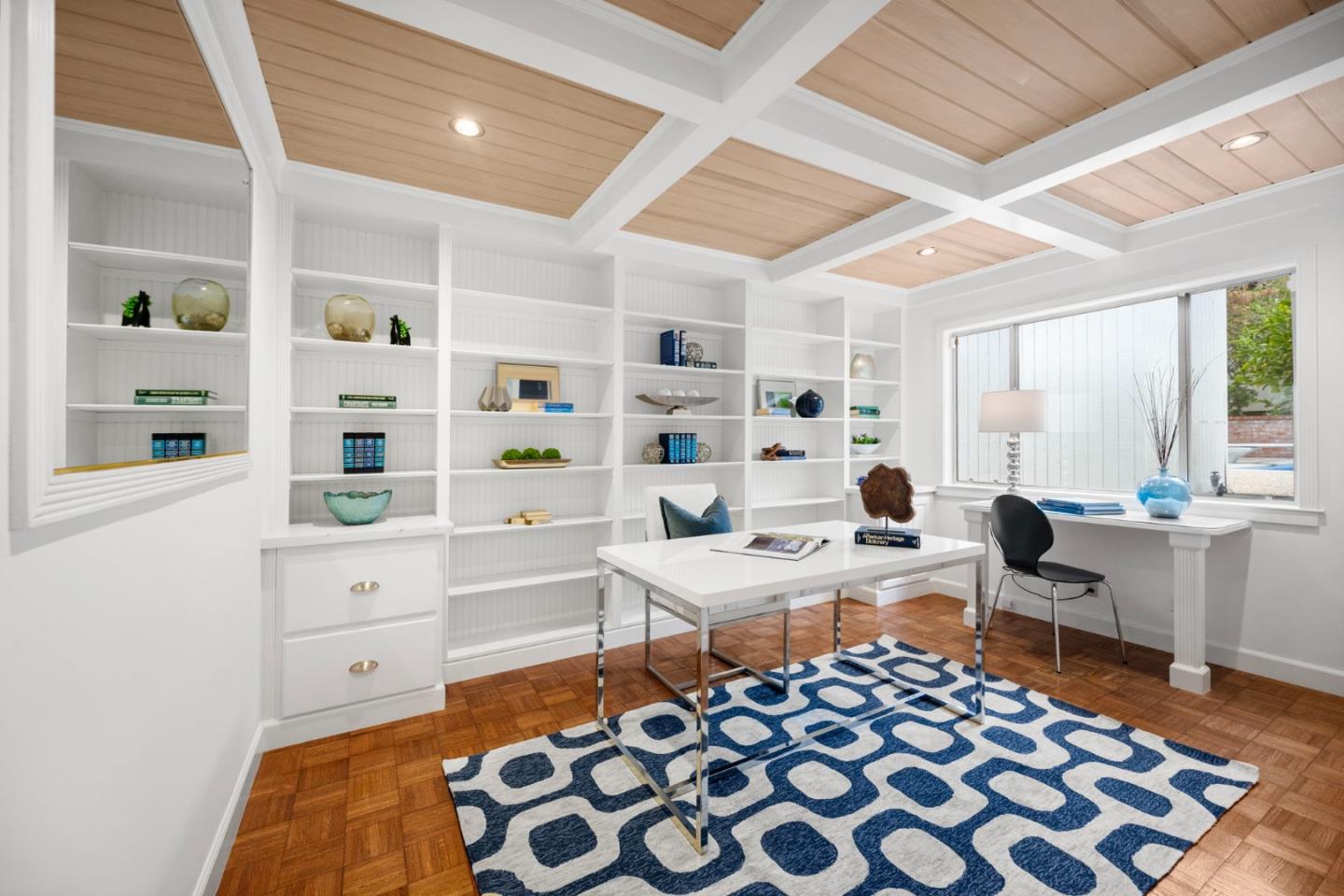 1511 La Mesa Drive