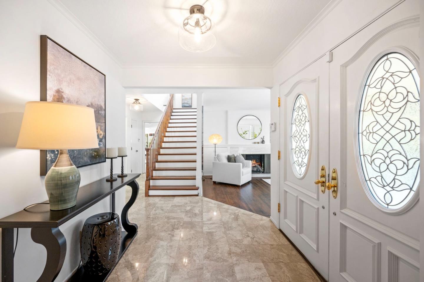 1511 La Mesa Drive