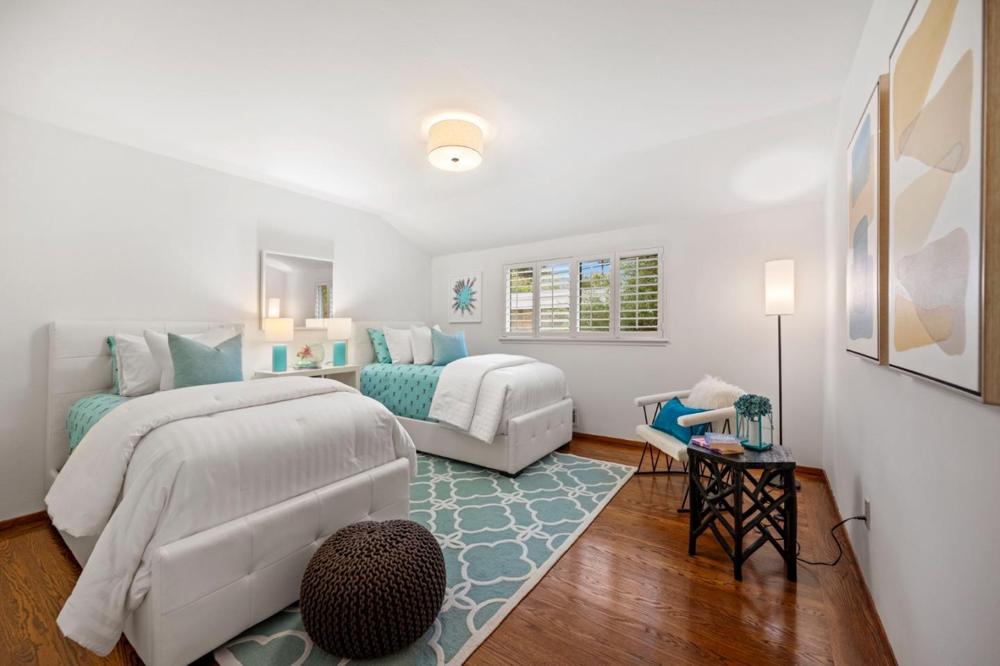 1511 La Mesa Drive