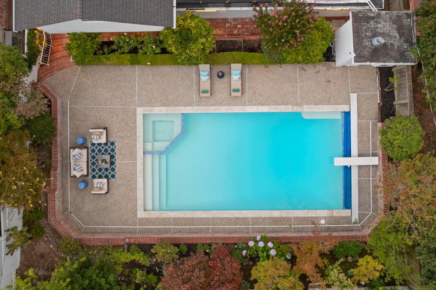 1511 La Mesa Drive