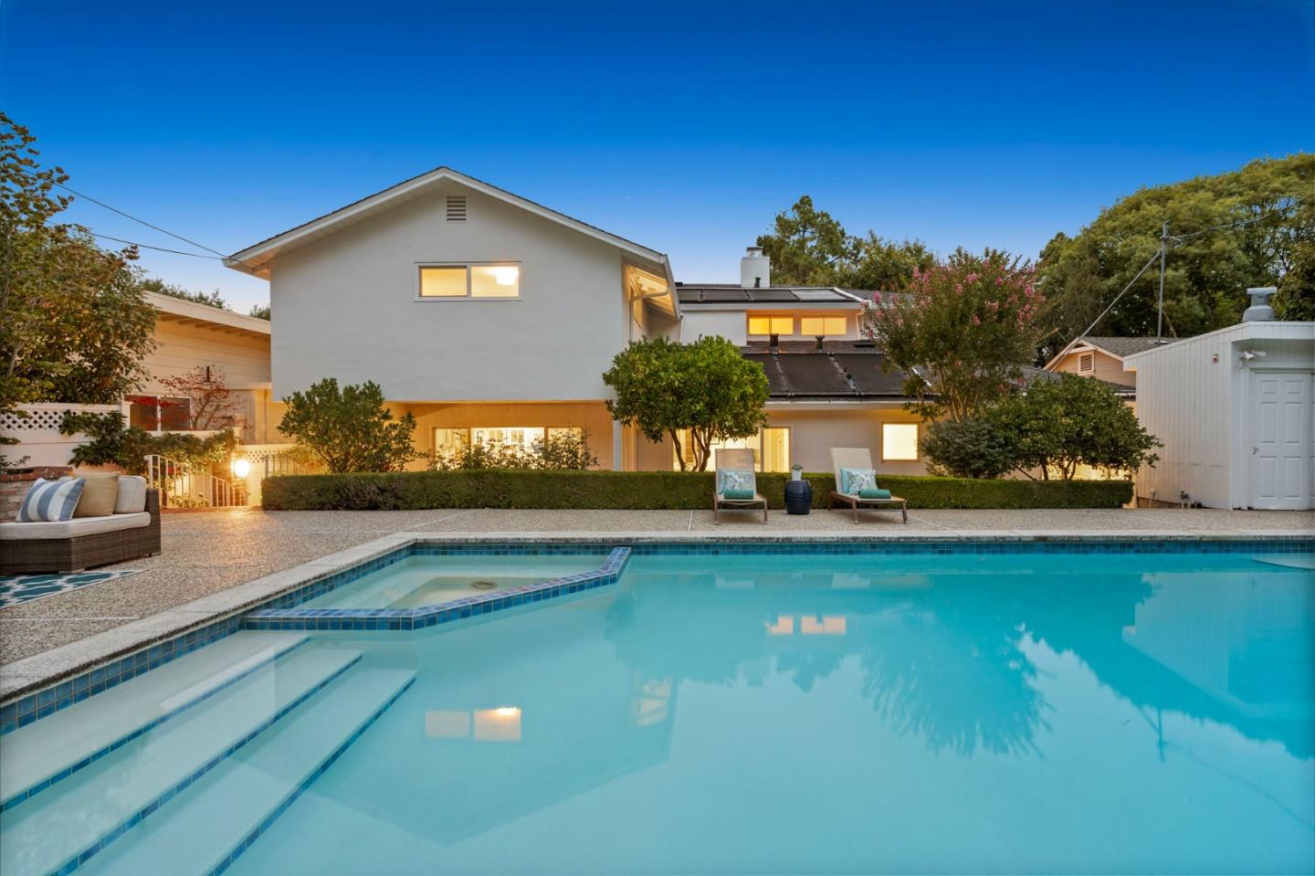 1511 La Mesa Drive