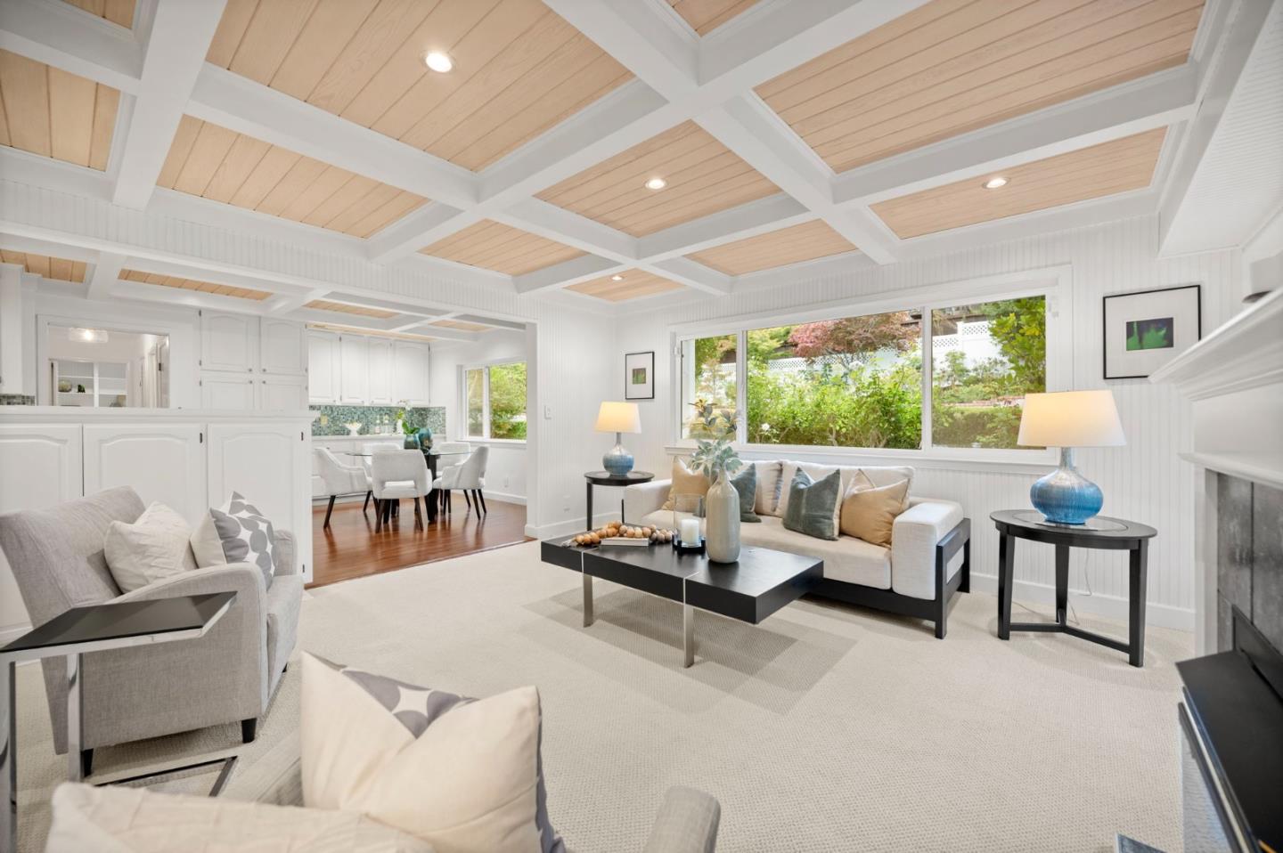 1511 La Mesa Drive