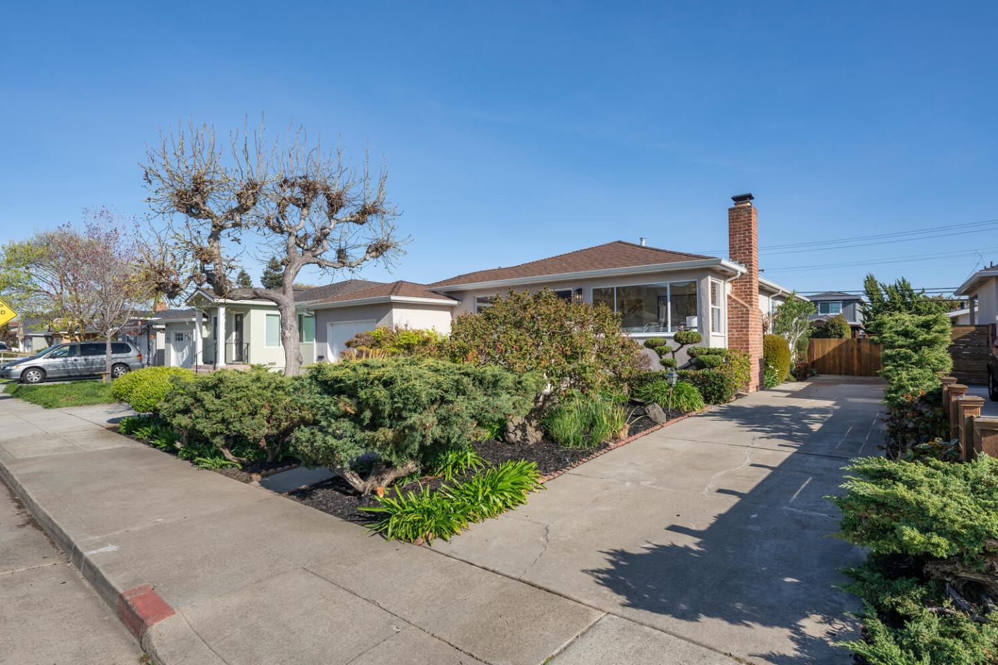 406 Poinsettia Avenue