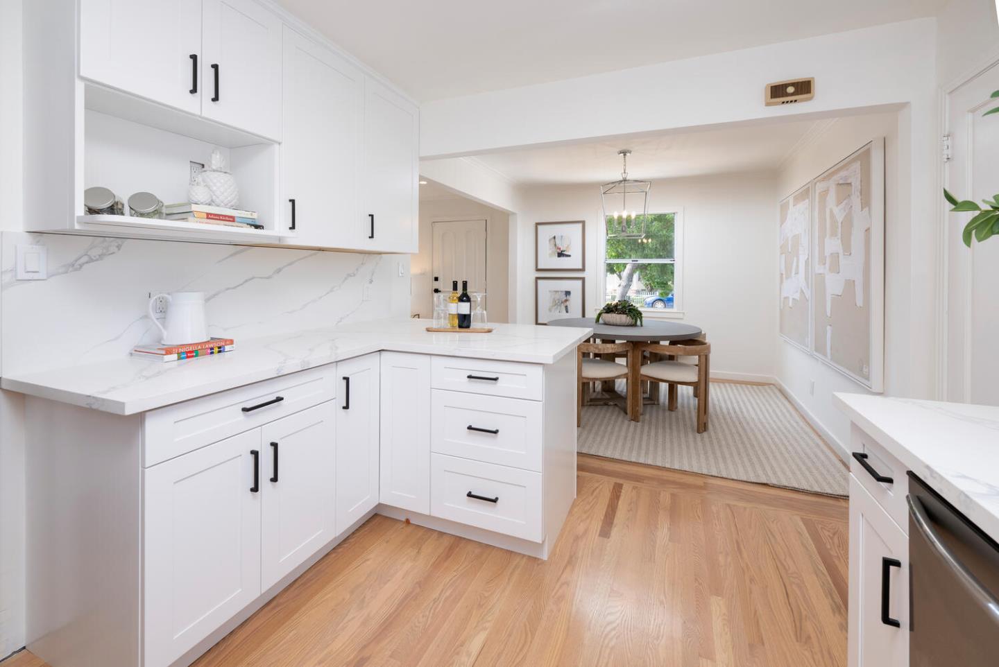 406 Poinsettia Avenue