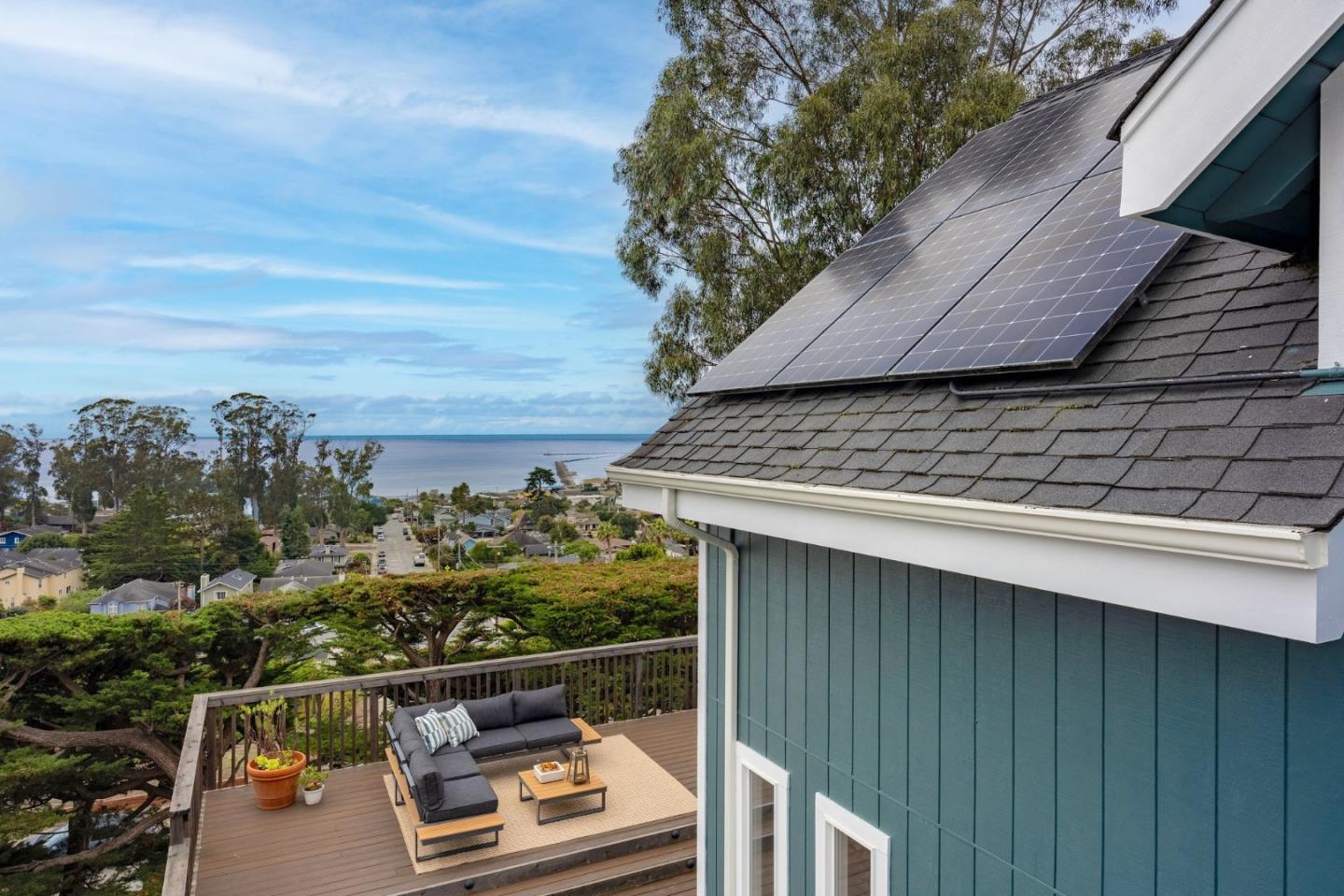 1107 Columbus Street