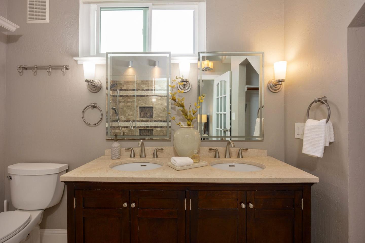 1107 Columbus Street