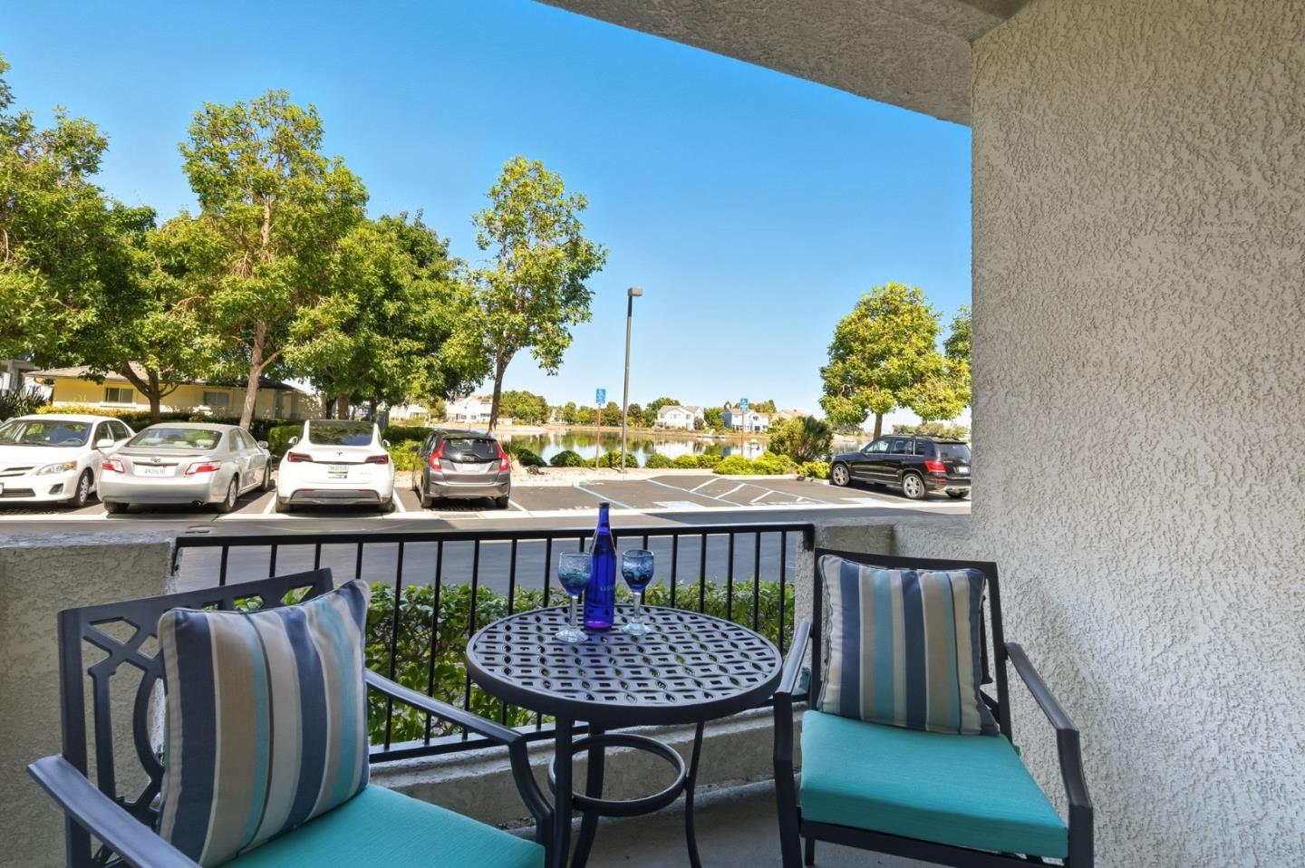 401 Baltic Circle 403