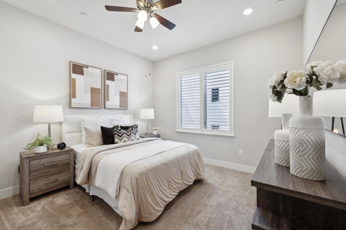 1028 Foster Square Lane 404