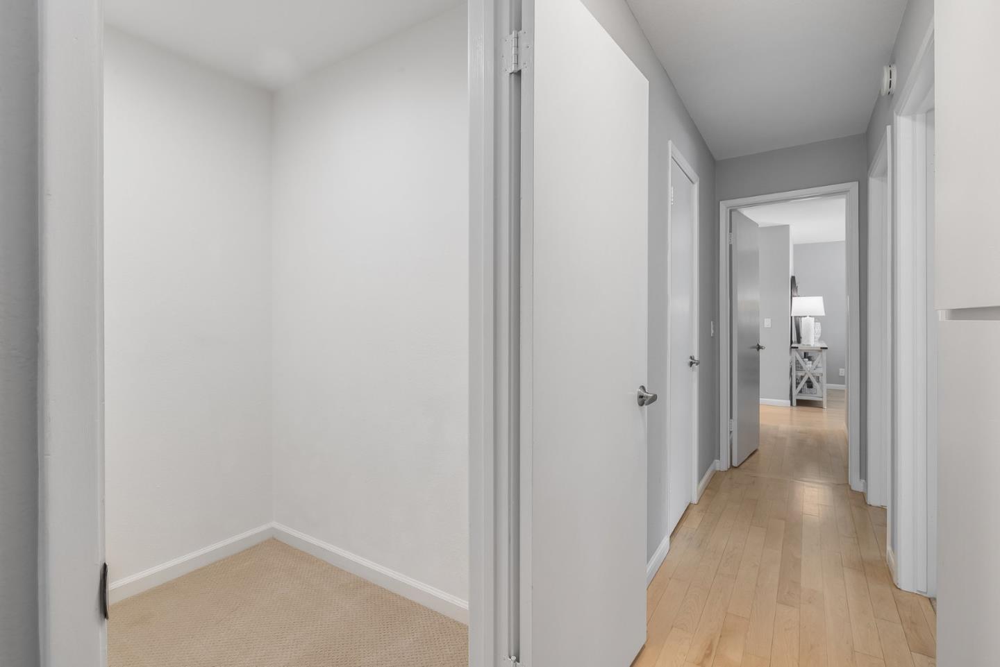 1017 Shell Boulevard 12