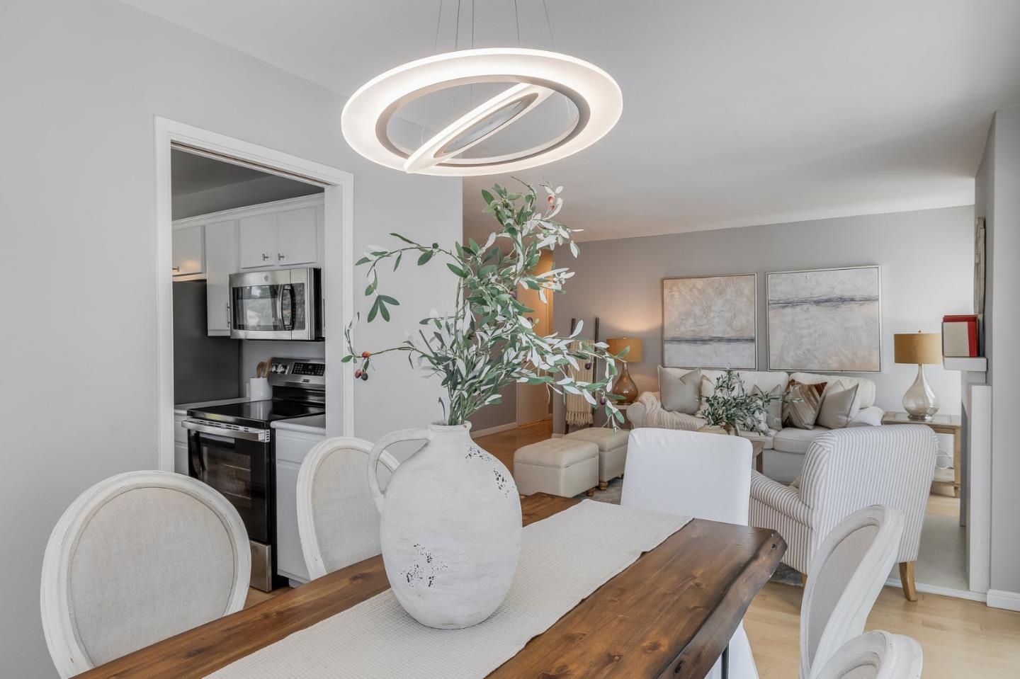 1017 Shell Boulevard 12