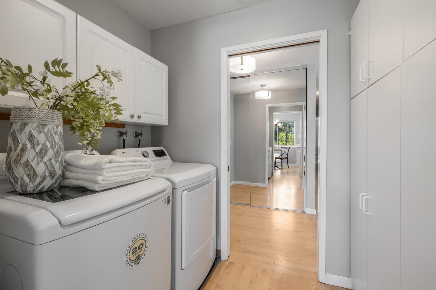 1017 Shell Boulevard 12